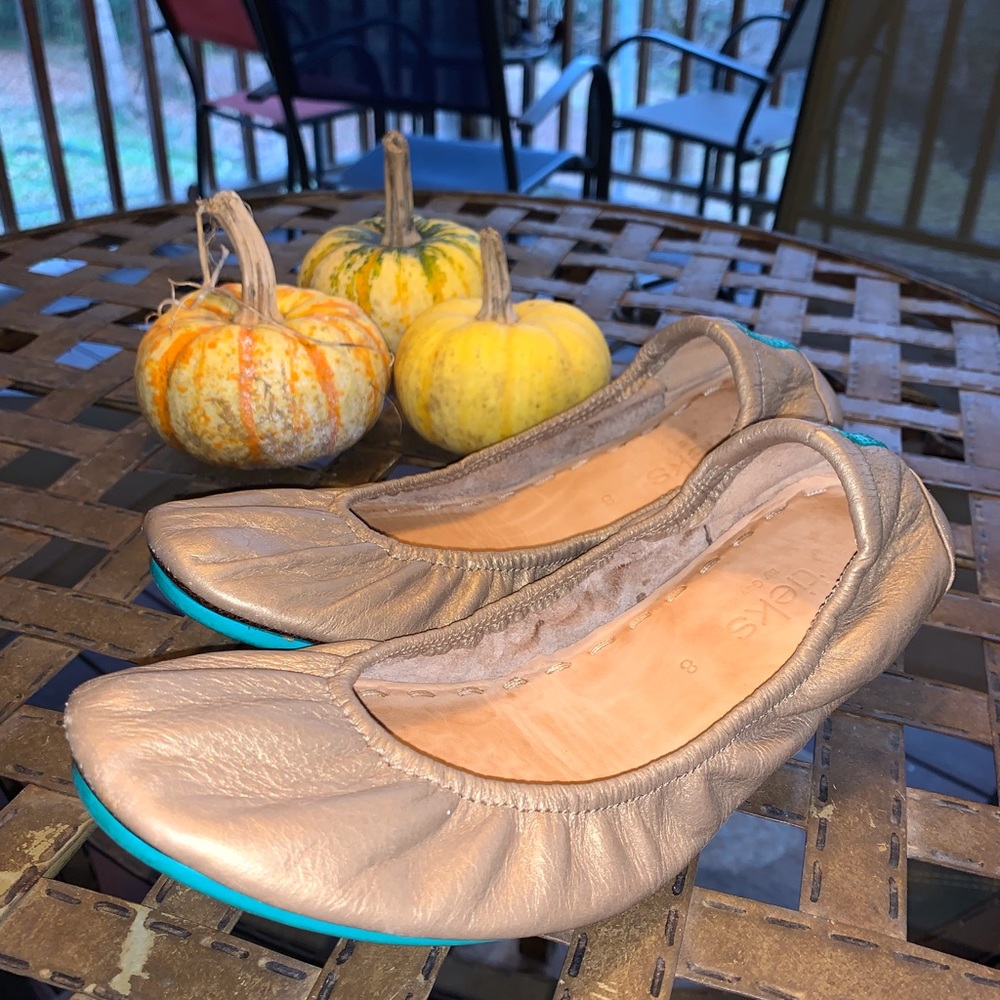 Tikes By Gavrieli Metallic Gold Flats Womens Size 8